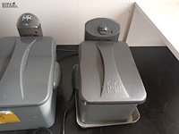 Lot 215 - friteuse. 2 stuks - afbeelding 3 van  3