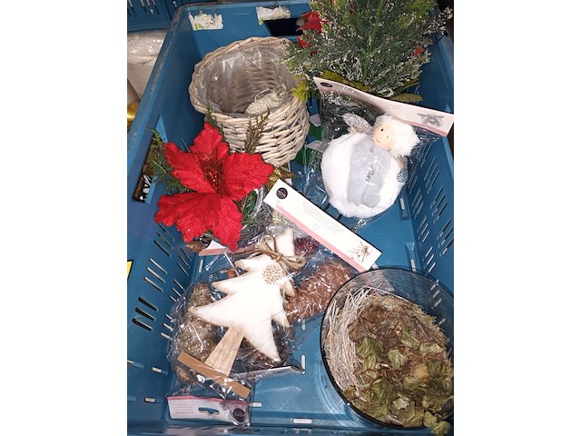 Lot 215 - kerstdecoratie - afbeelding 4 van  5