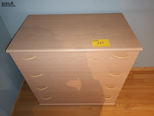 Lot 215 - ladekast - afbeelding 1 van  4