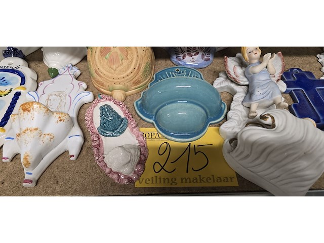 Lot 215 - lot wijwatervatjes ong 24 stuks - afbeelding 4 van  7