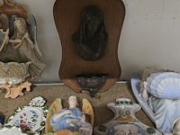 Lot 215 - lot wijwatervatjes ong 24 stuks - afbeelding 5 van  7