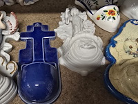 Lot 215 - lot wijwatervatjes ong 24 stuks - afbeelding 6 van  7