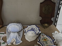 Lot 215 - lot wijwatervatjes ong 24 stuks - afbeelding 7 van  7