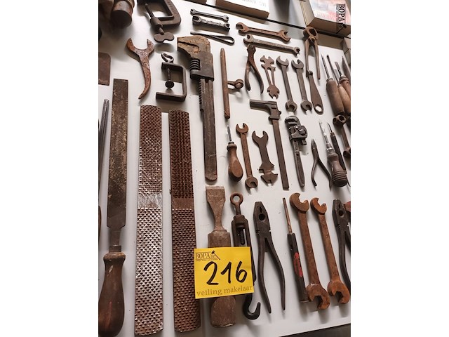 Lot 216 - antiek gereedschap. 75 stuks - afbeelding 4 van  4