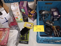 Lot 216 - huisraad en decoratie - afbeelding 1 van  6