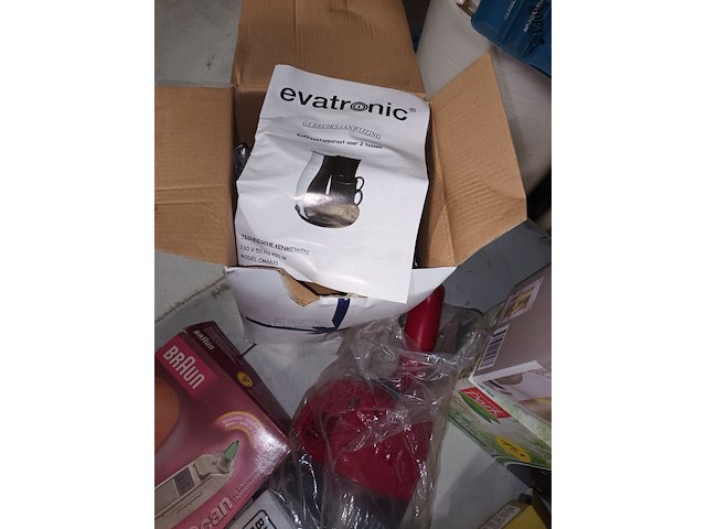 Lot 216 - huisraad en decoratie - afbeelding 4 van  6