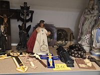 Lot 216 - lot religie ong 18 stuks - afbeelding 1 van  9