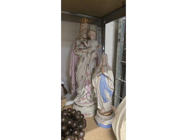 Lot 216 - lot religie ong 18 stuks - afbeelding 8 van  9