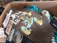 Lot 216 - nieuwe kinderkledij. 1 doos - afbeelding 3 van  4