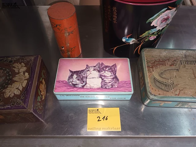 Lot 216 - oude blikken. 6 stuks - afbeelding 7 van  7