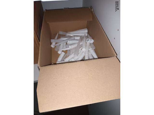 Lot 216 - siliconen en lijmen. ca. 30 stuks - afbeelding 5 van  5