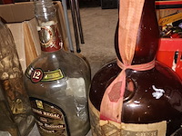 Lot 216 - verzamelflessen xl. 9 stuks - afbeelding 5 van  6