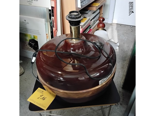 Lot 216 - vintage verzamelobject: tafellamp mid-century met messing ba - afbeelding 1 van  3