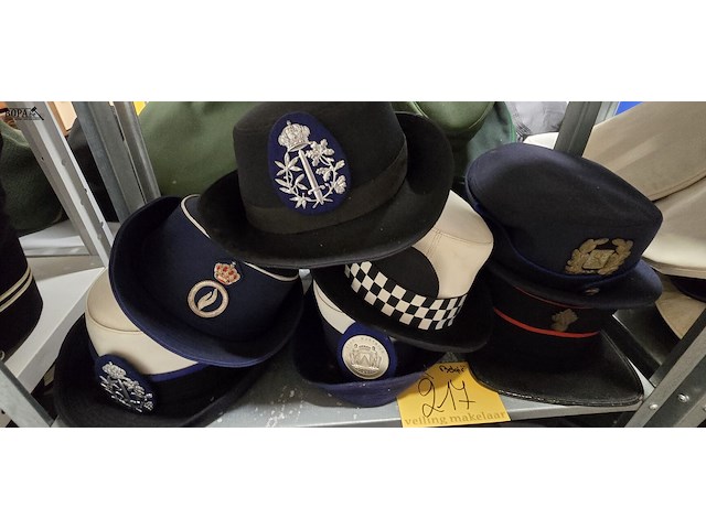 Lot 217 - belgië 1 kepie + 5 vrouwelijke - afbeelding 1 van  5