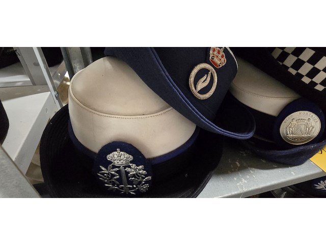 Lot 217 - belgië 1 kepie + 5 vrouwelijke - afbeelding 2 van  5