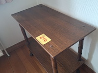 Lot 217 - bijzettafel op wielen - afbeelding 1 van  1