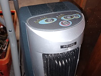 Lot 217 - keramische verwarming en ventilator. 2 stuks - afbeelding 2 van  4