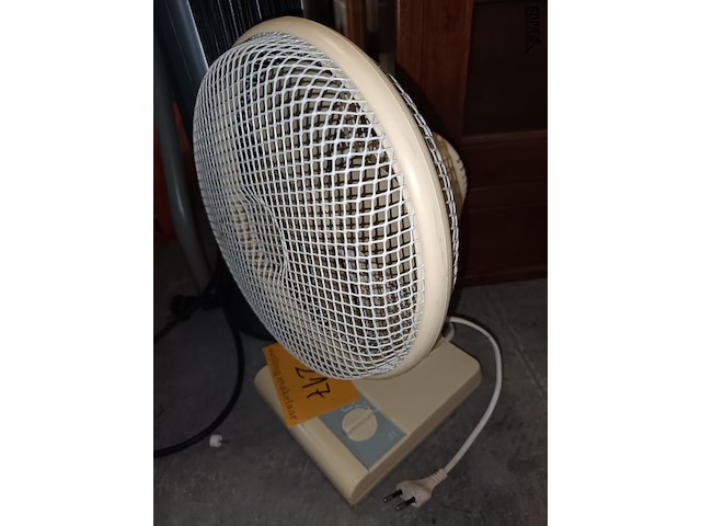 Lot 217 - keramische verwarming en ventilator. 2 stuks - afbeelding 4 van  4