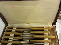 Lot 217 - messensets - 2 stuks - afbeelding 3 van  3