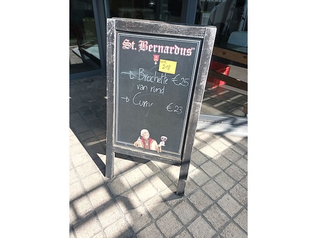 Lot 218 - dubbelzijdig stoepbord - afbeelding 1 van  2