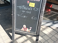 Lot 218 - dubbelzijdig stoepbord - afbeelding 1 van  2