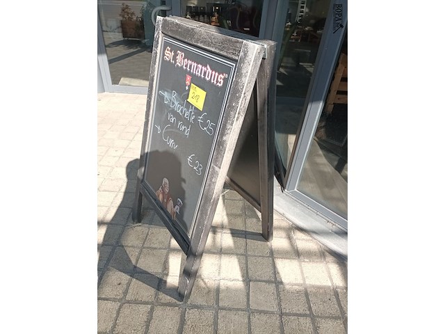 Lot 218 - dubbelzijdig stoepbord - afbeelding 2 van  2