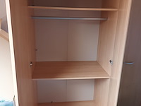 Lot 218 - kleerkast - afbeelding 2 van  4
