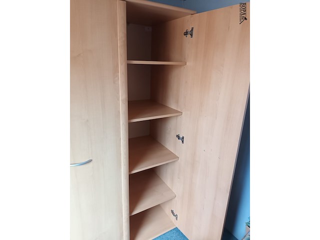Lot 218 - kleerkast - afbeelding 3 van  4