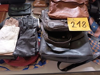 Lot 218 - mode accessoires. 38 stuks - afbeelding 5 van  7