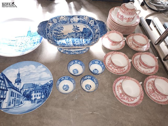 Lot 219 - antiek servies. 37 stuks - afbeelding 2 van  4