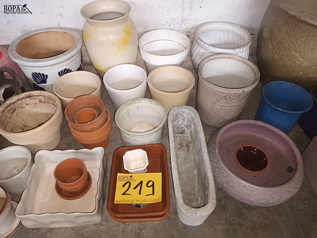 Lot 219 - bloempotten. 36 stuks - afbeelding 3 van  4