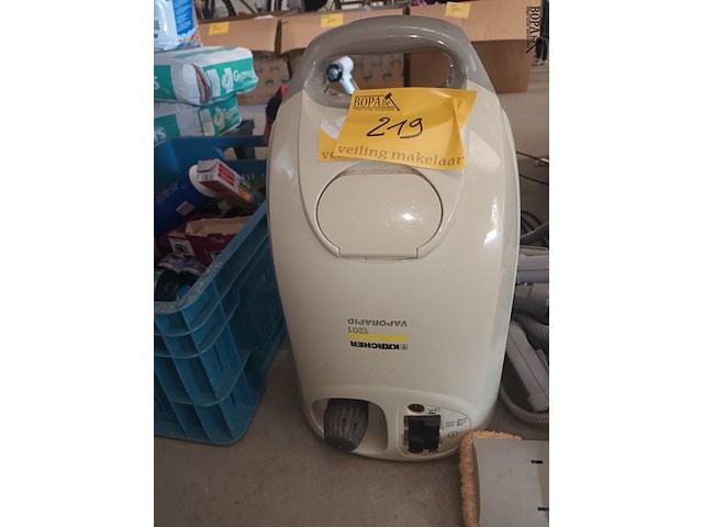 Lot 219 - kärcher stofzuiger en strijkijzer - afbeelding 2 van  3