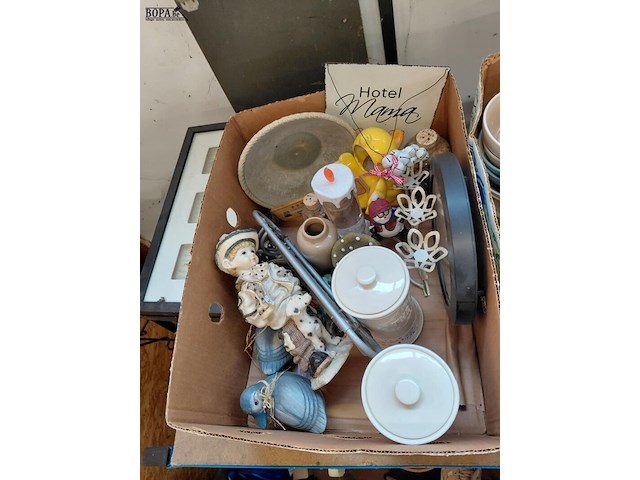 Lot 219 - lot decoratie allerlei 17 stuks - afbeelding 2 van  2