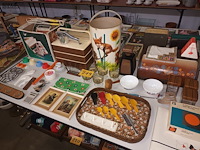 Lot 219 - retro decoratie en huisraad. 53 stuks - afbeelding 2 van  6