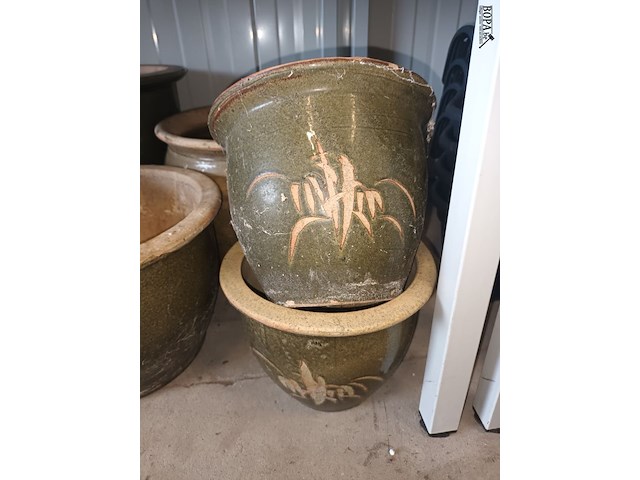 Lot 22 - bloempotten aardewerk. 6 stuks - afbeelding 2 van  4