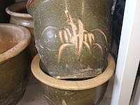 Lot 22 - bloempotten aardewerk. 6 stuks - afbeelding 2 van  4