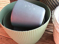 Lot 22 - bloempotten, cache-pots en plant. 7 stuks - afbeelding 3 van  3