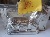Lot 22 - chocolade vorm kaiser - afbeelding 1 van  3