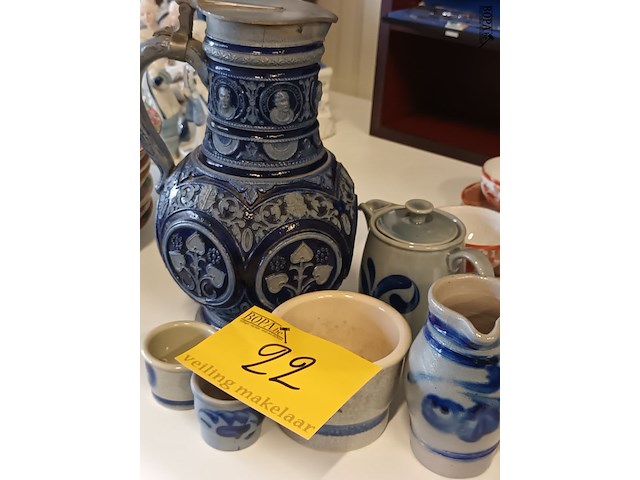 Lot 22 - deco in keramiek. 6 stuks - afbeelding 1 van  3