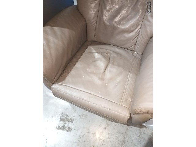 Lot 22 - elektrische relax zetel - afbeelding 3 van  4