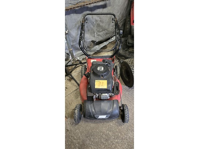 Lot 22 - grasmaaier sandi zelftrekker - afbeelding 1 van  5