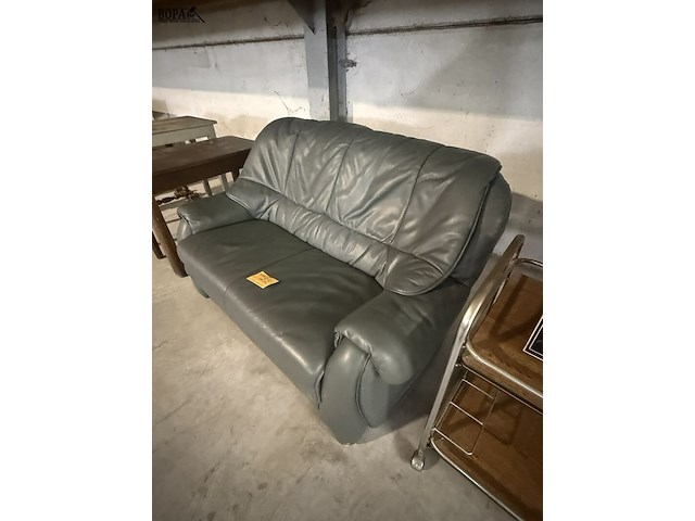Lot 22 - grijze lederen zetel - afbeelding 2 van  3