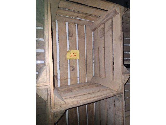 Lot 22 - houten kratten. 35 stuks - afbeelding 1 van  4
