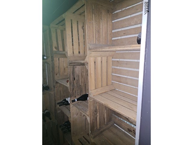 Lot 22 - houten kratten. 35 stuks - afbeelding 2 van  4