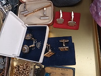 Lot 22 - juwelen, horloges en accessoires - afbeelding 4 van  5