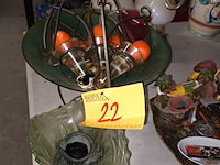 Lot 22 - kaarsenhouders en schaal. 4 stuks