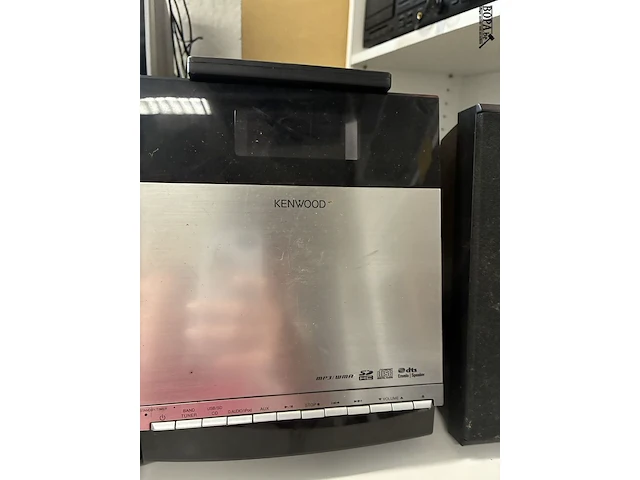 Lot 22 - kenwood radio/cd - afbeelding 2 van  6