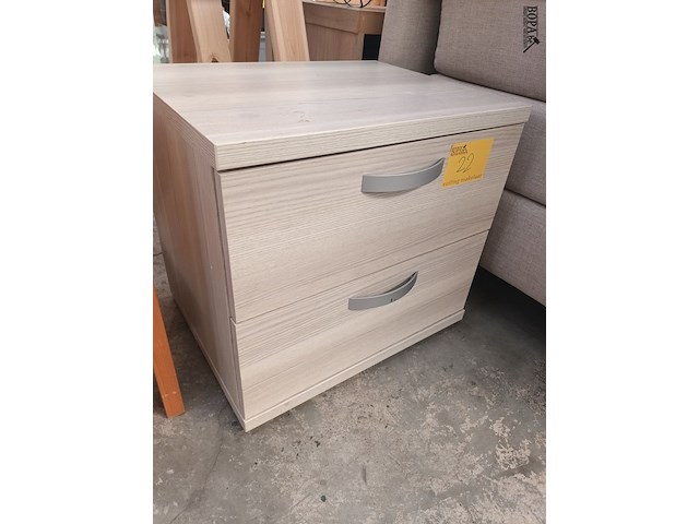 Lot 22 - nachtkastje - afbeelding 3 van  4