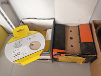 Lot 22 - schuurpapier en slijpschijven - afbeelding 3 van  5