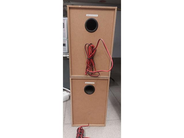 Lot 22 - speakers aeg - afbeelding 2 van  2